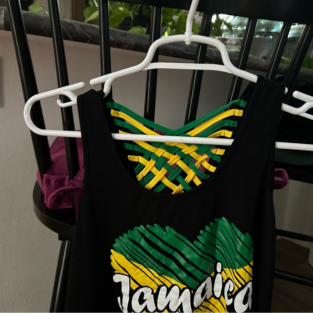 NWT Jamaica Heart Tank Top - Picture 3 of 5